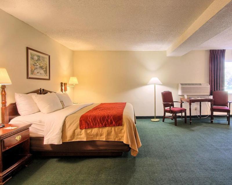 Super 8 By Wyndham Chambersburg I-81 Otel Dış mekan fotoğraf