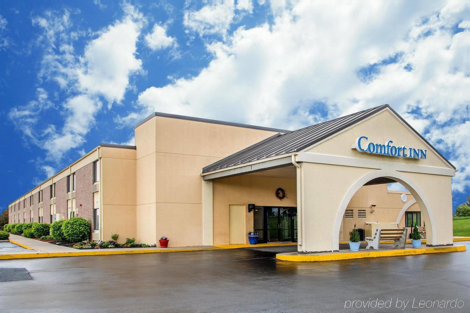 Super 8 By Wyndham Chambersburg I-81 Otel Dış mekan fotoğraf