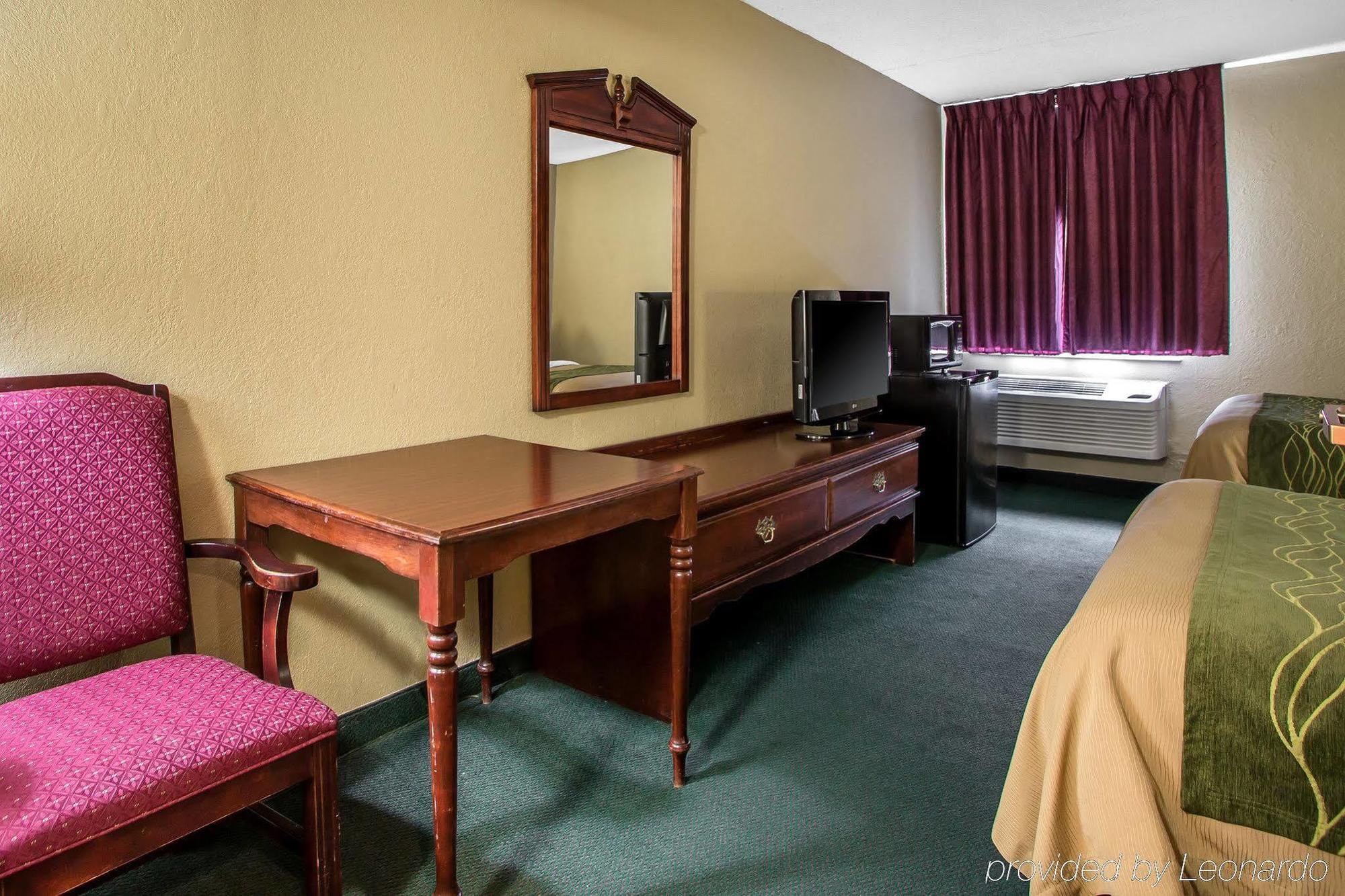 Super 8 By Wyndham Chambersburg I-81 Otel Dış mekan fotoğraf