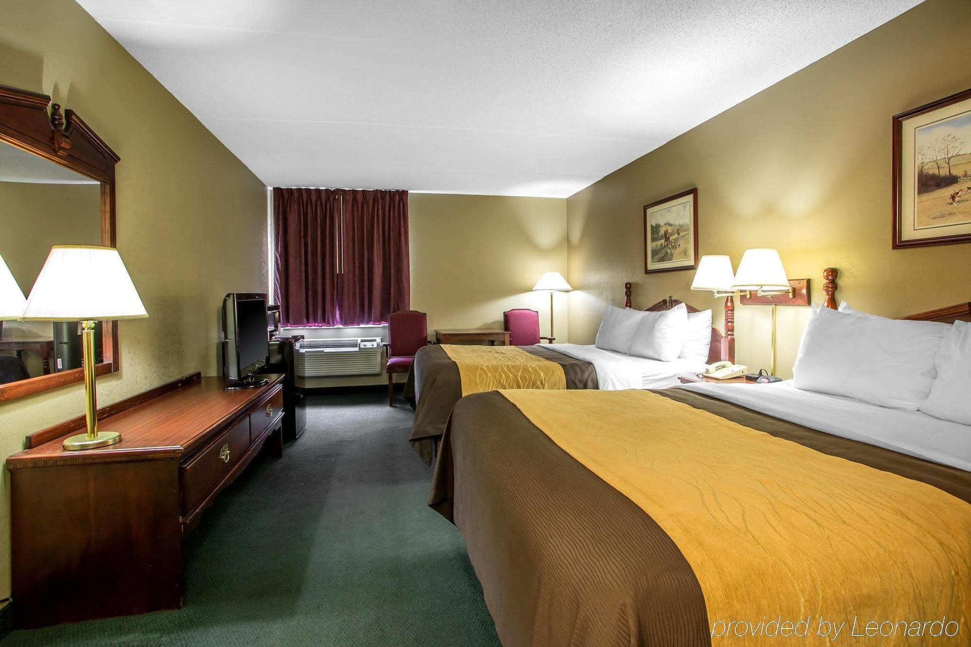 Super 8 By Wyndham Chambersburg I-81 Otel Dış mekan fotoğraf